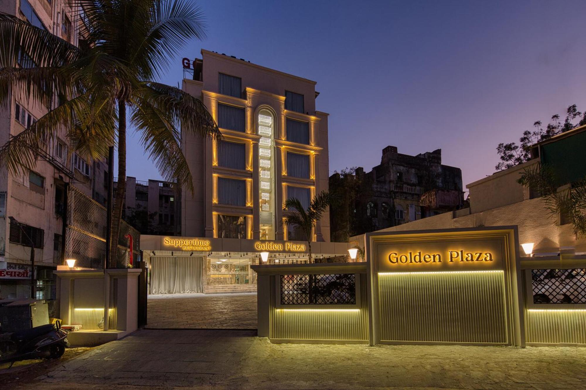 Golden Plaza Hotel Ahmedabad Exterior photo
